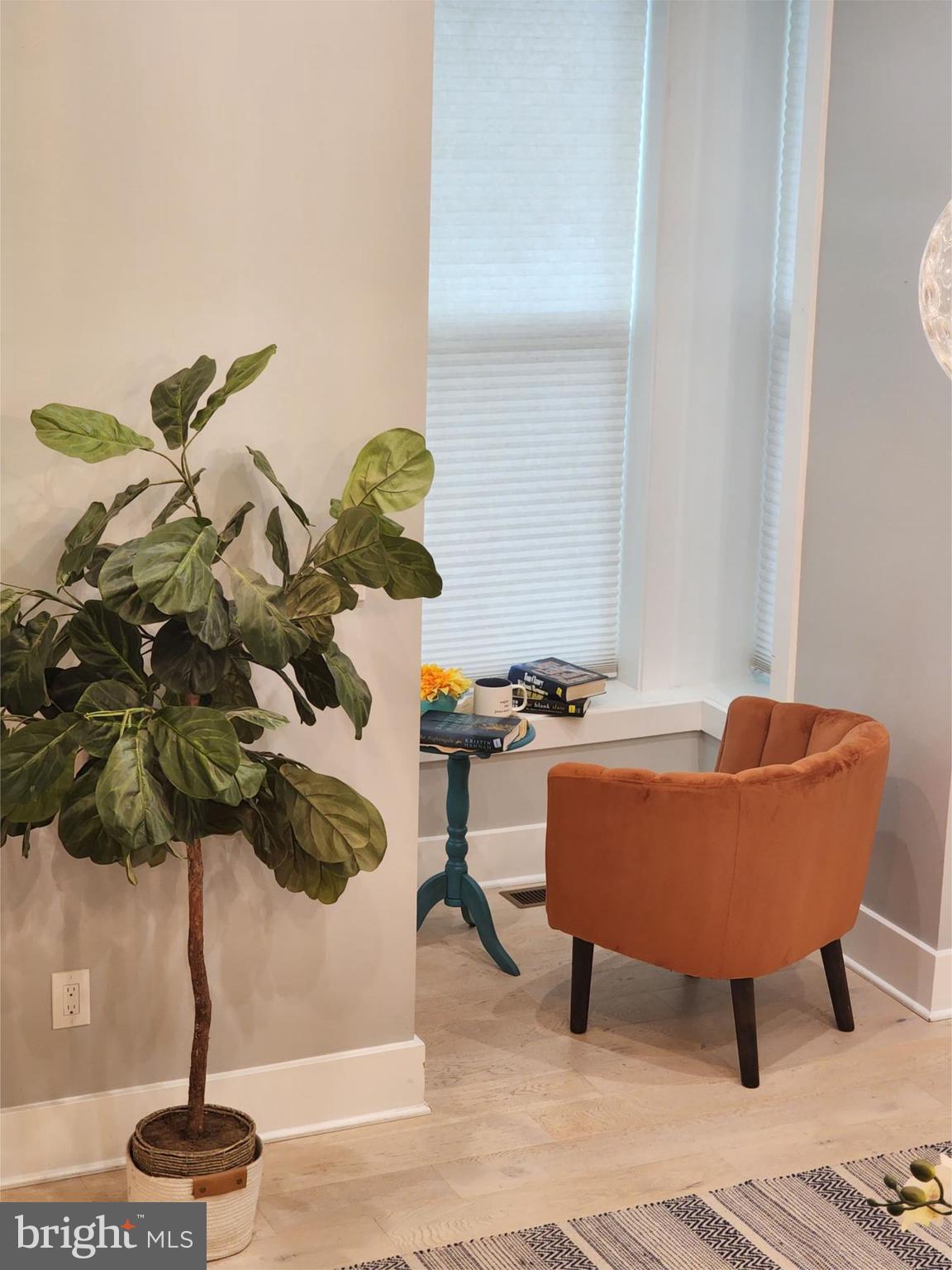 1001 C Street Southeast, Unit 2 Washington, DC 20003 - Photo 31 of 86 An open bay, a nook to relax w/a book!