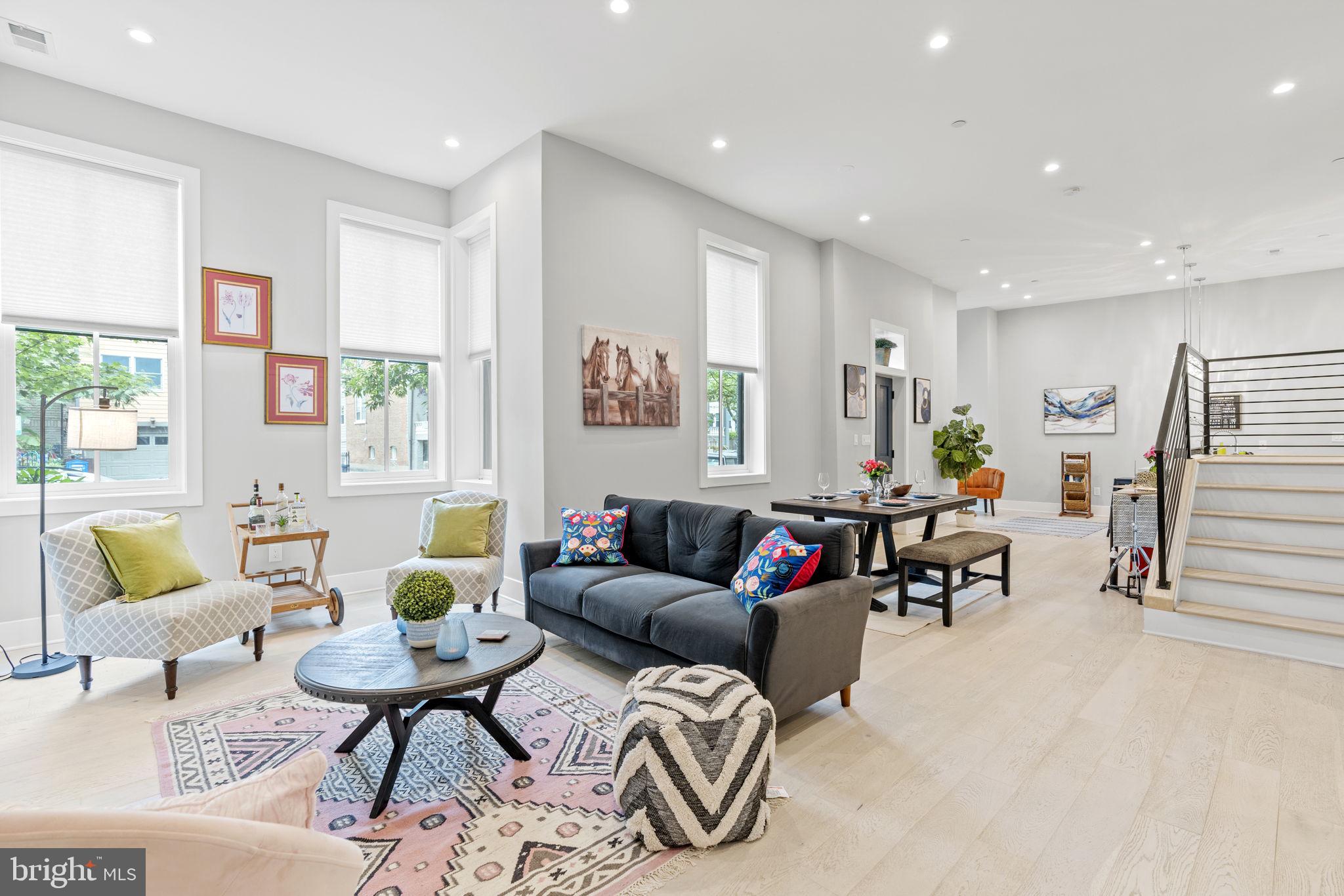 1001 C Street Southeast, Unit 2 Washington, DC 20003 - Photo 4 of 86 Seating/Living Area