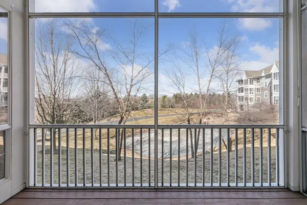 $305,000 | 100 Clydesdale Trail, Unit 110, Hamel, MN 55340