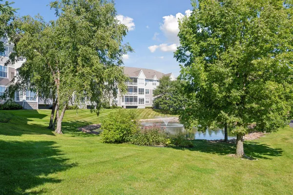 $305,000 | 100 Clydesdale Trail, Unit 110, Hamel, MN 55340