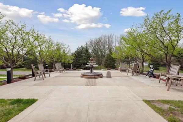 $305,000 | 100 Clydesdale Trail, Unit 110, Hamel, MN 55340