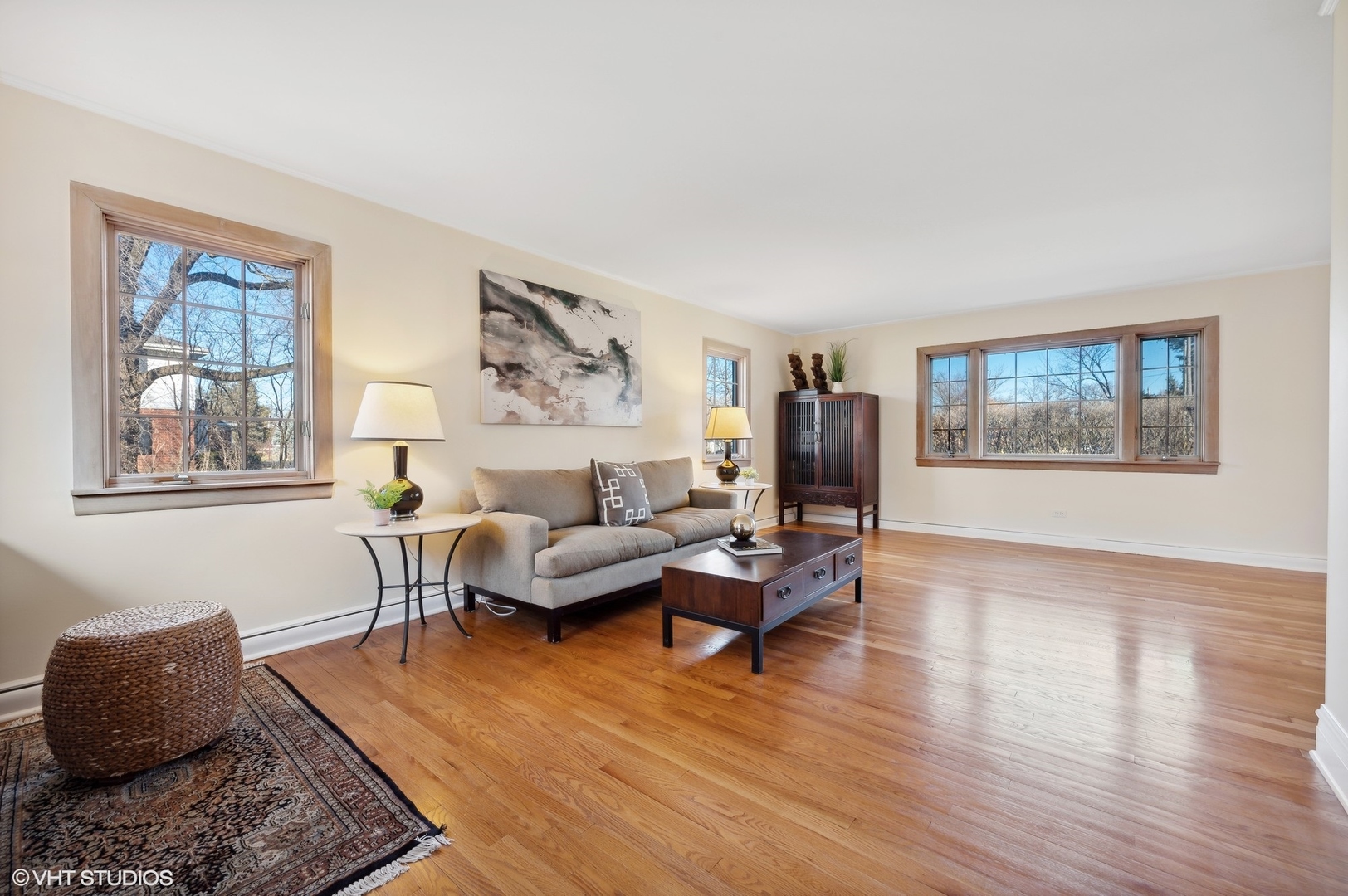 2048 Wagner Road Glenview, IL 60025 - Photo 7 of 37 a living room with furniture and wooden floor