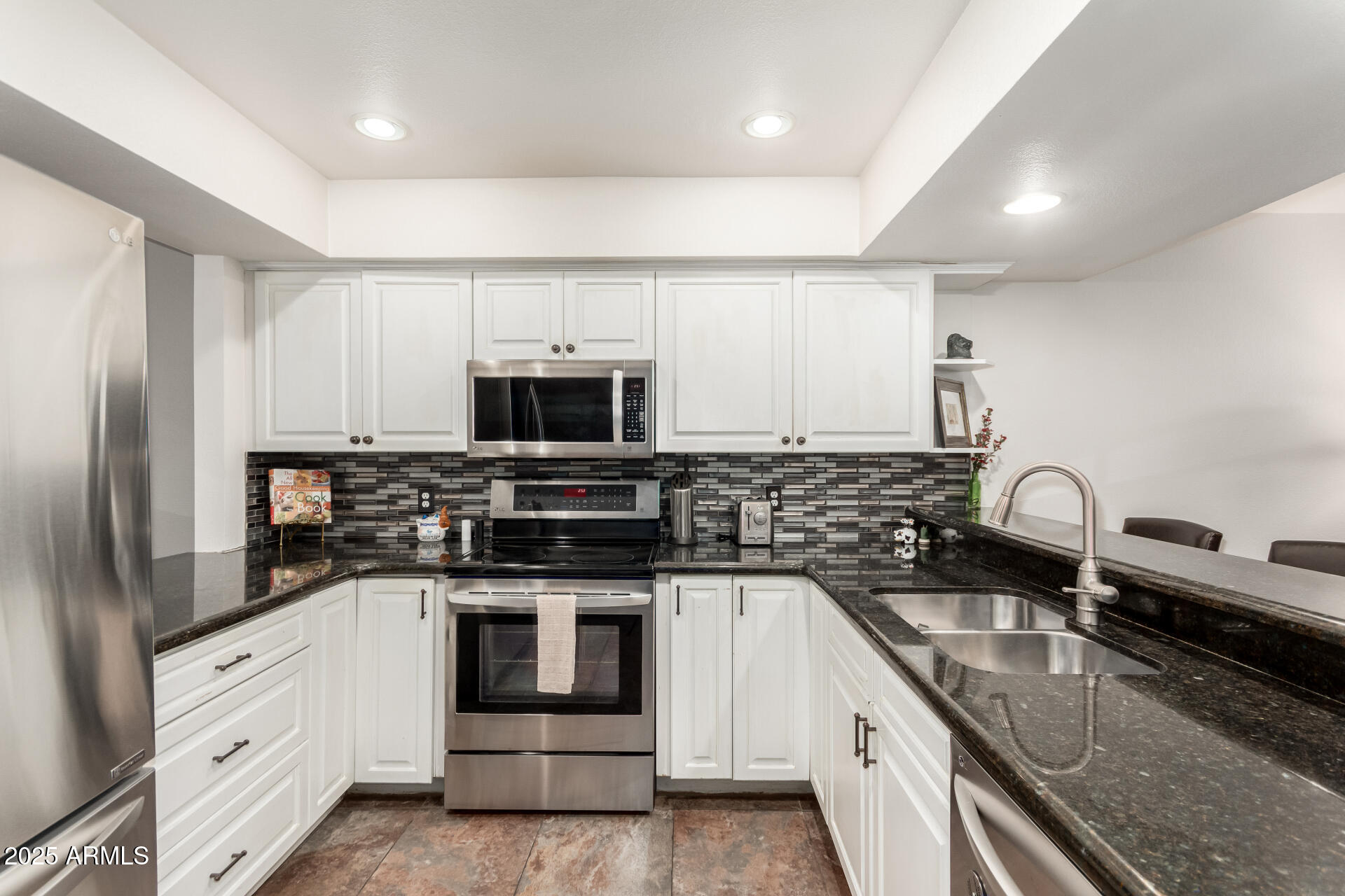 7401 North Scottsdale Road, Unit 37 Paradise Valley, AZ 85253 - Photo 18 of 35 18 - Scottsdale 7401