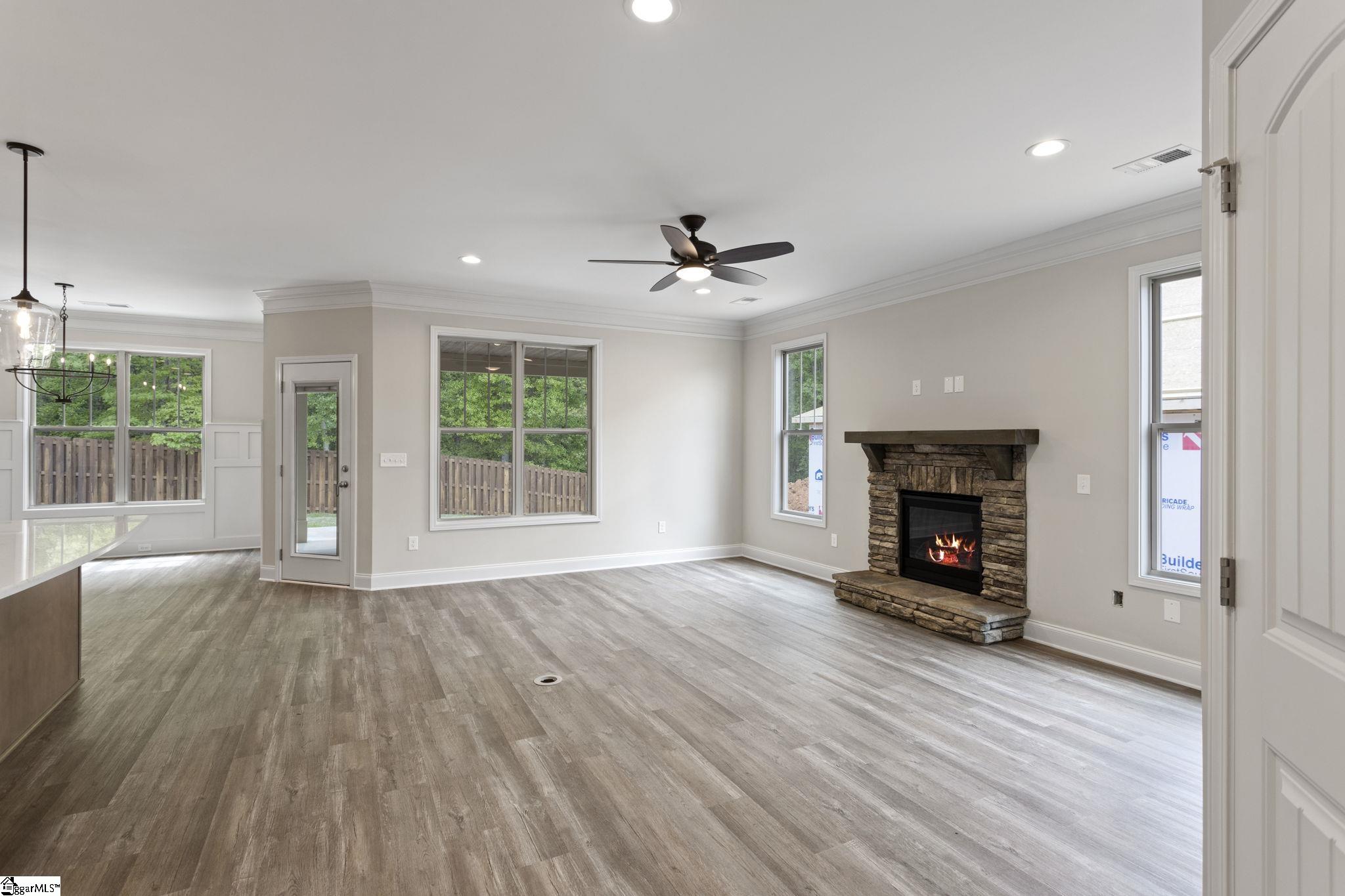 207 Ridgebury Place Greenville, SC 29607 - Photo 11 of 36 Gallery Image 11