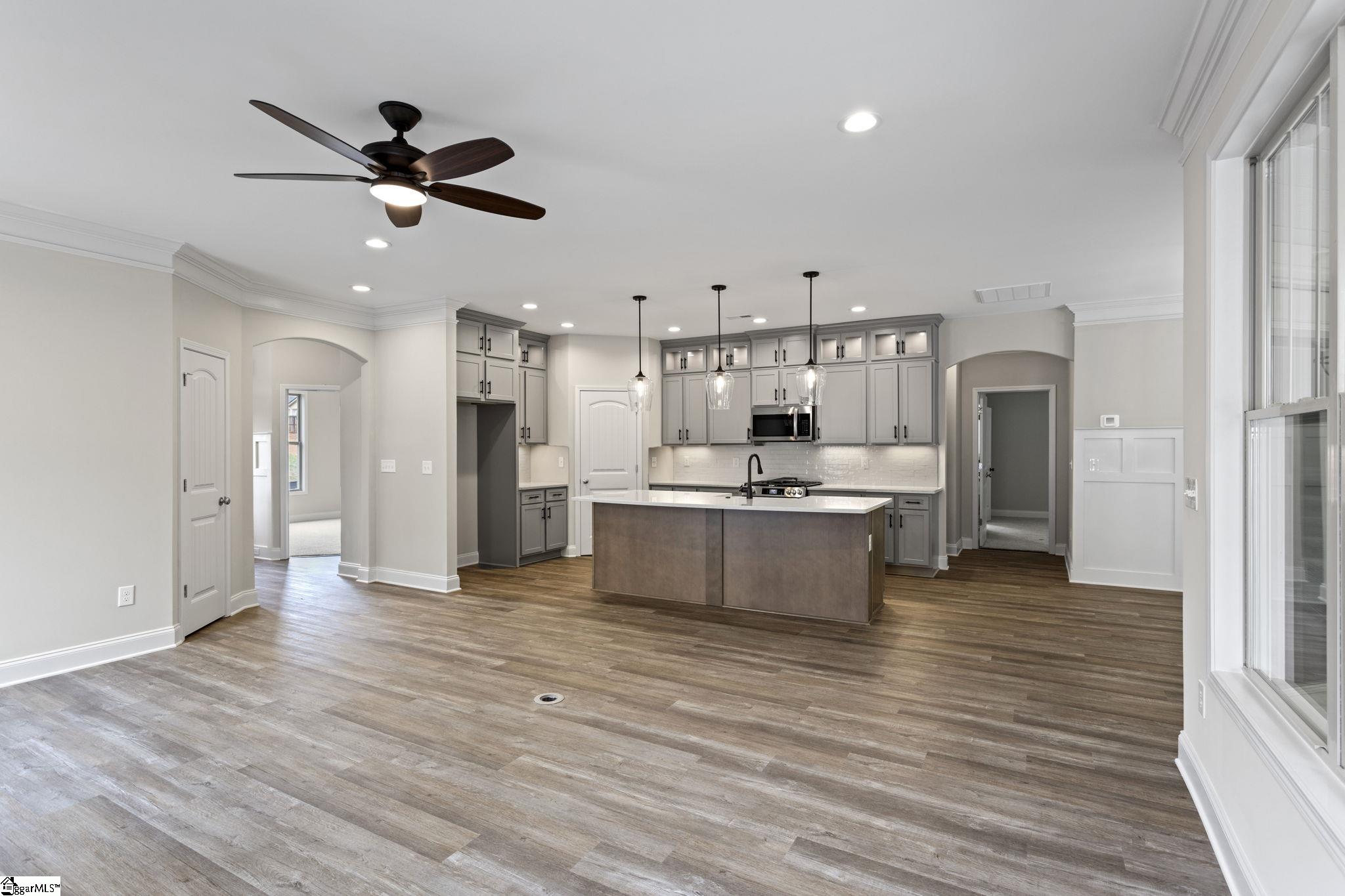 207 Ridgebury Place Greenville, SC 29607 - Photo 12 of 36 Gallery Image 12
