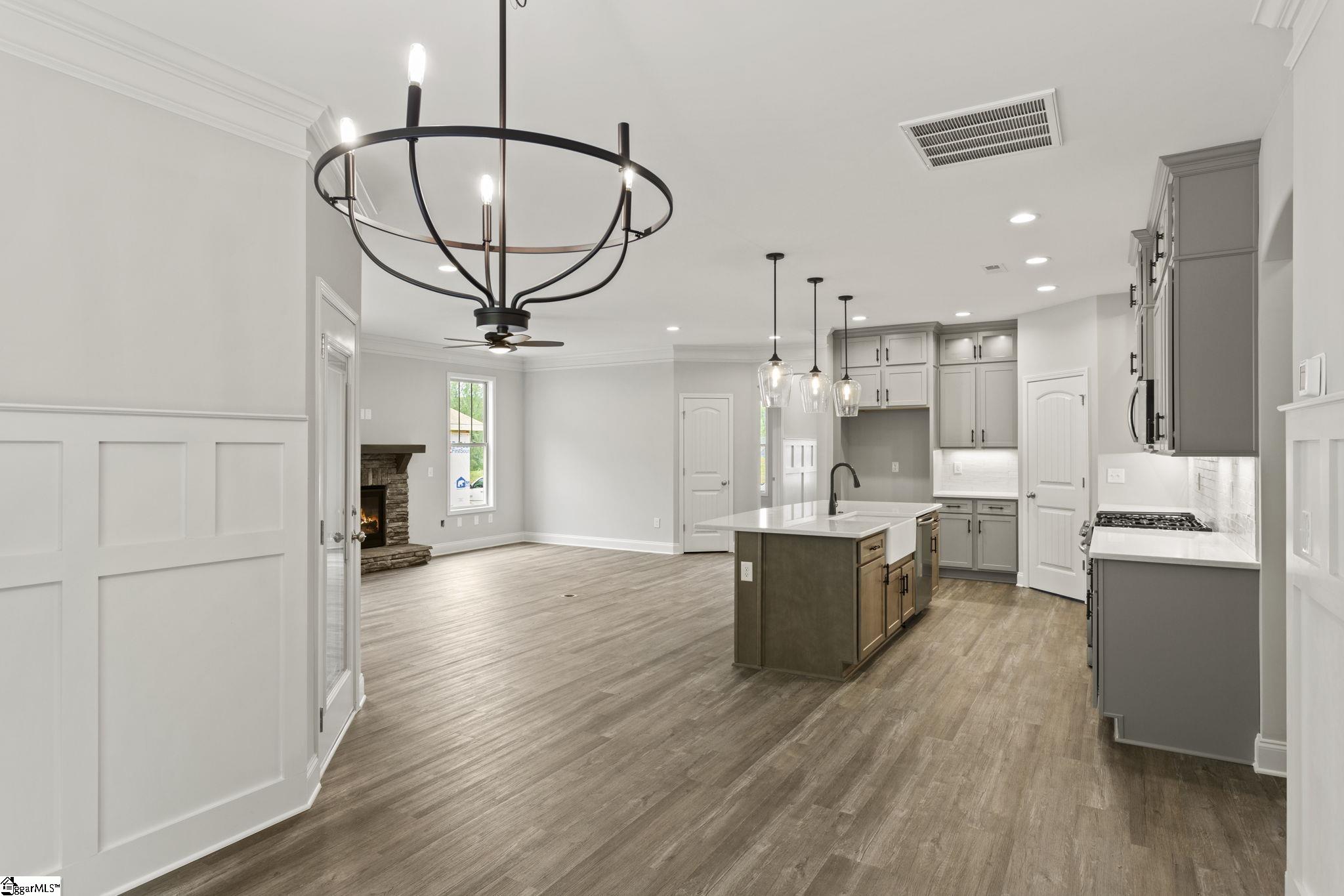 207 Ridgebury Place Greenville, SC 29607 - Photo 14 of 36 Gallery Image 14