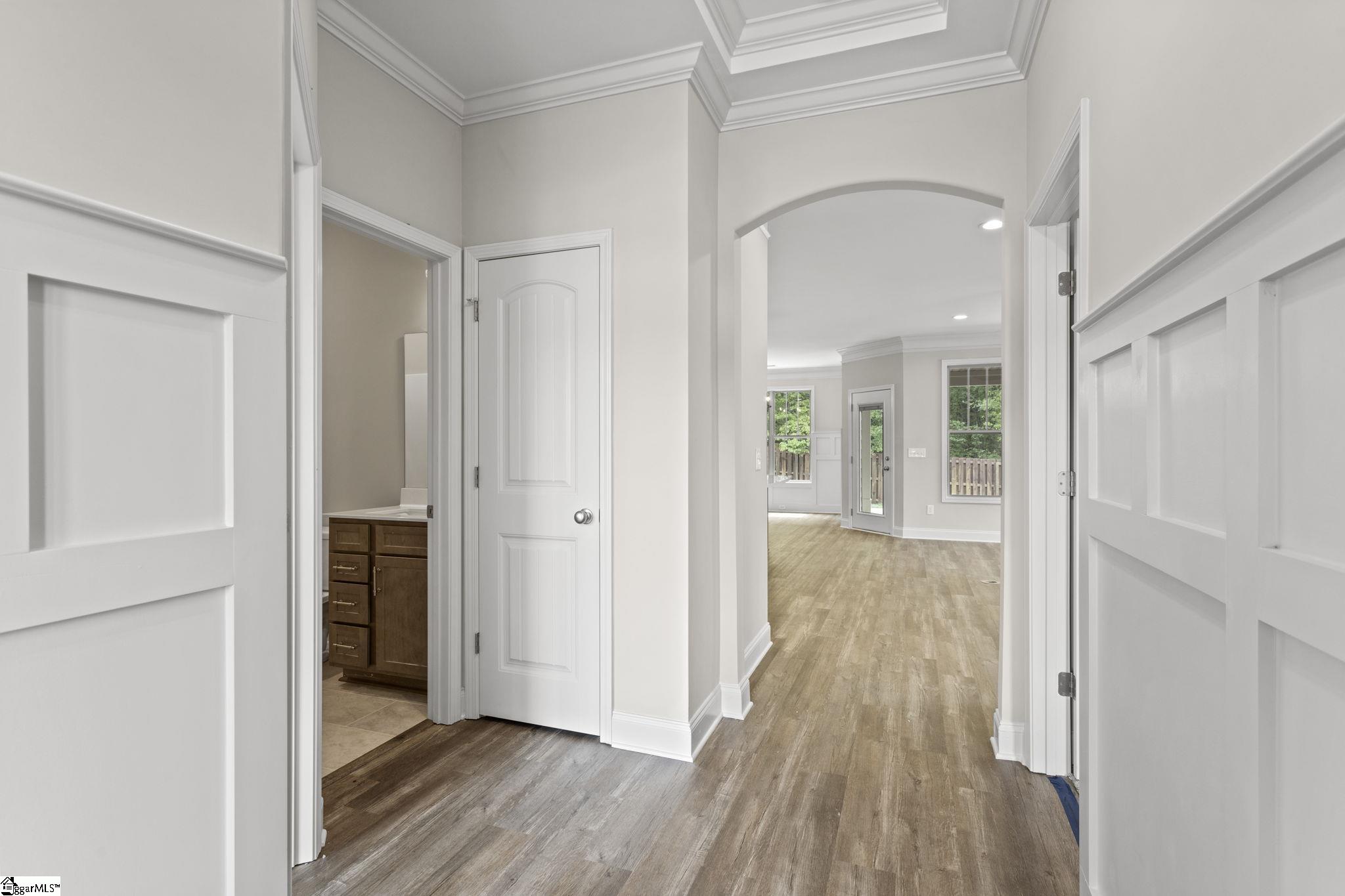 207 Ridgebury Place Greenville, SC 29607 - Photo 7 of 36 Gallery Image 7