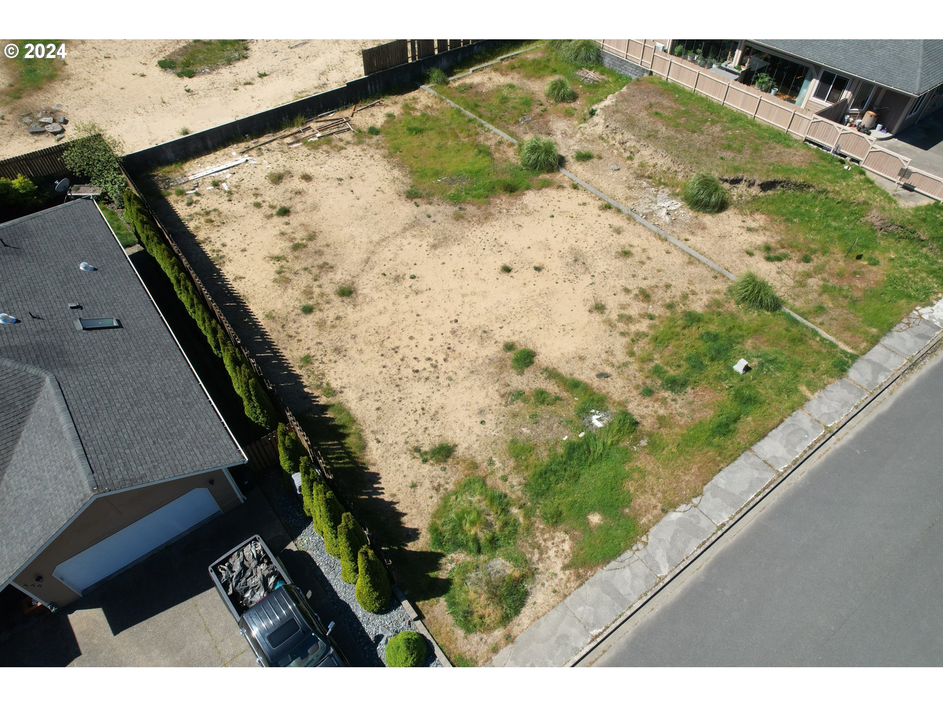 765 Edwards Coos Bay, OR 97420 - Photo 15 of 23 Gallery Image 15