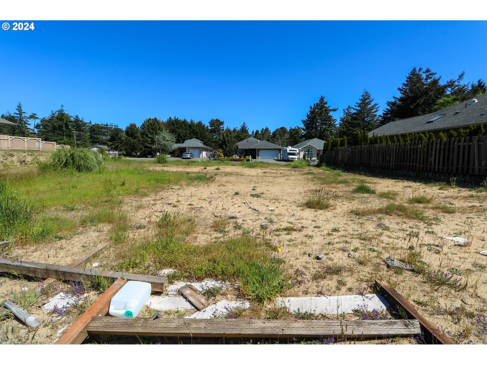 765 Edwards Coos Bay, OR 97420 - Photo 7 of 23 Gallery Image 7