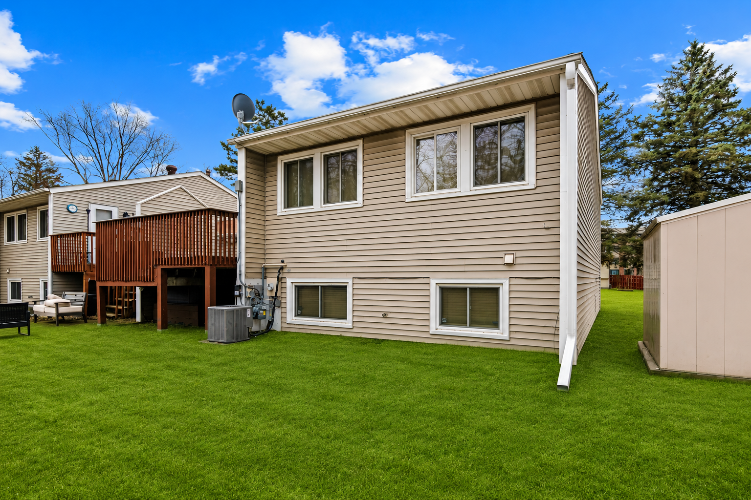 7093 146th Street West Apple Valley, MN 55124 - Photo 2 of 18