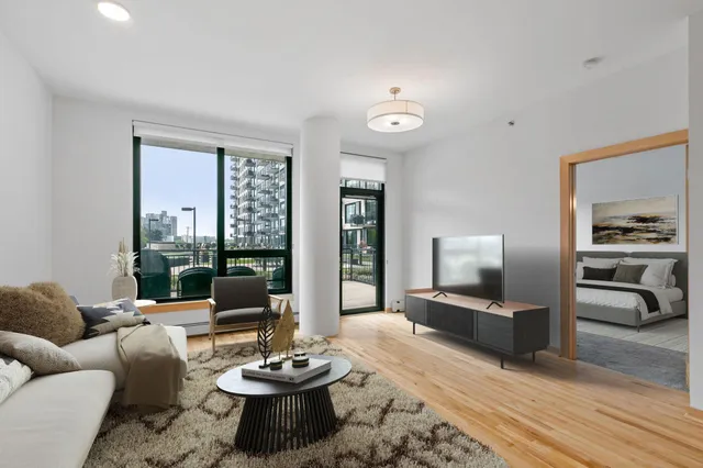 $2,995 | 1240 South 2nd Street, Unit 225, Minneapolis, MN 55415
