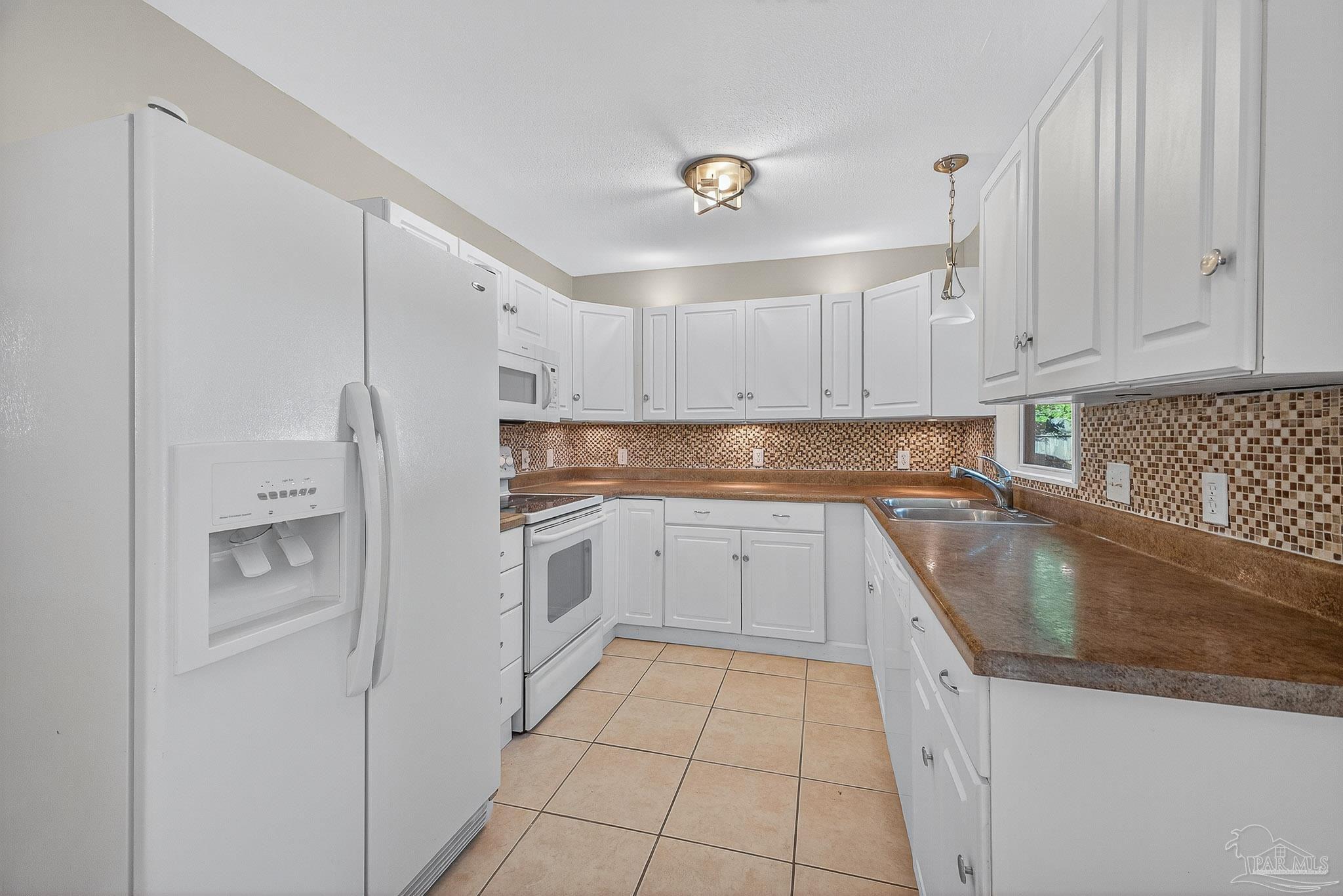 6524 Oakcrest Road Milton, FL 32570 - Photo 14 of 44 Gallery Image 14