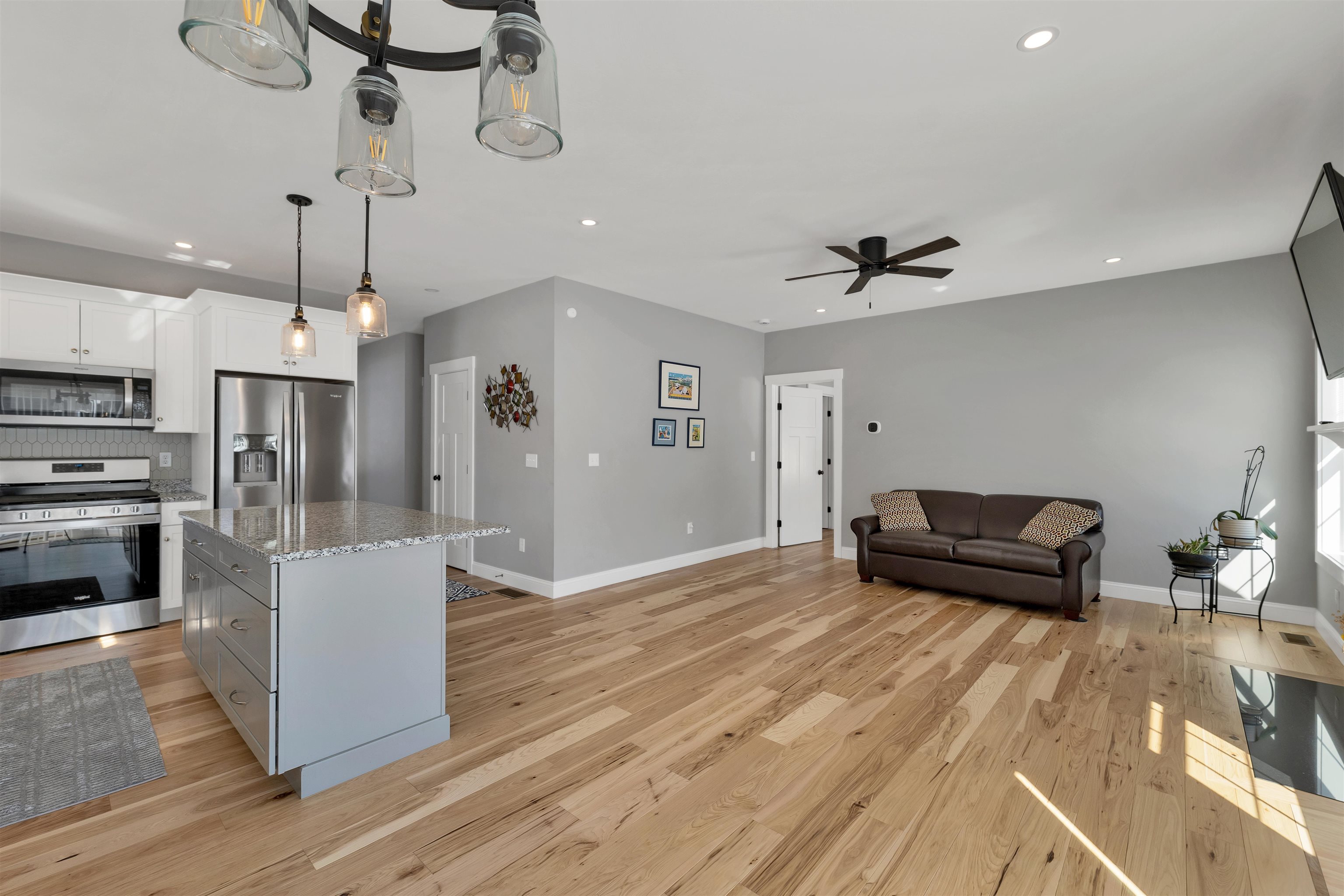 46 Bailey Drive Rochester, NH 03868 - Photo 11 of 53