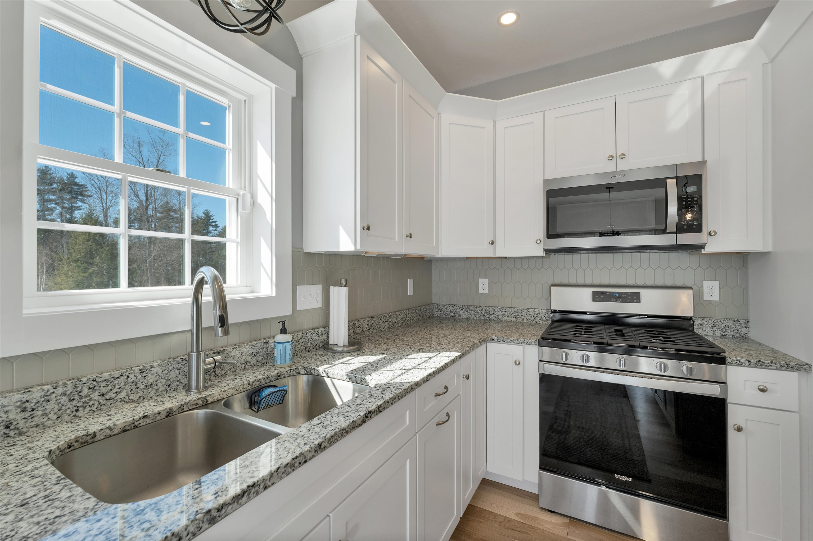 46 Bailey Drive Rochester, NH 03868 - Photo 27 of 53