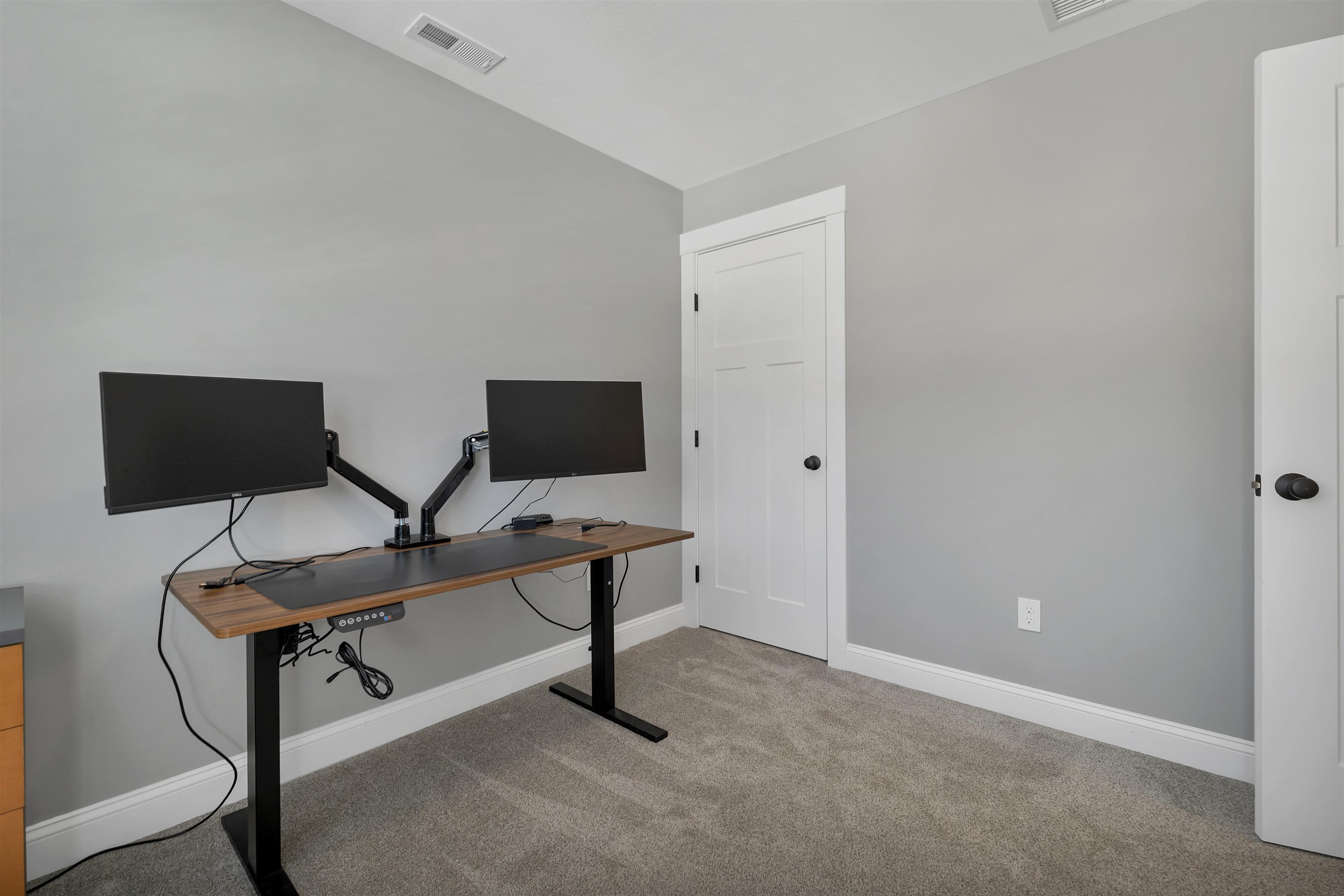 46 Bailey Drive Rochester, NH 03868 - Photo 36 of 53