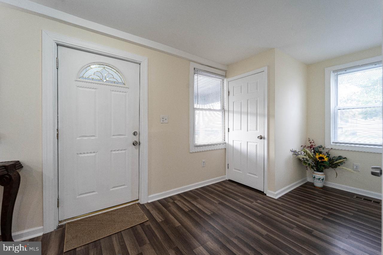 8033 Edgewater Avenue Rosedale, MD 21237 - Photo 4 of 23 Welcoming entryway with natural light.