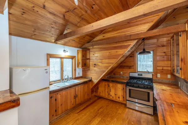 $349,000 | 318 Hatchet Mountain Road, Hope, ME 04847