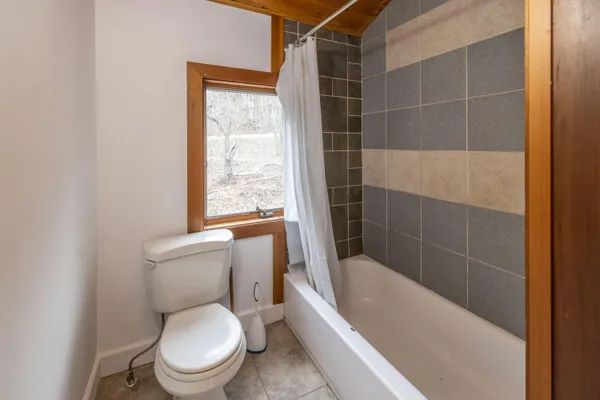 $349,000 | 318 Hatchet Mountain Road, Hope, ME 04847