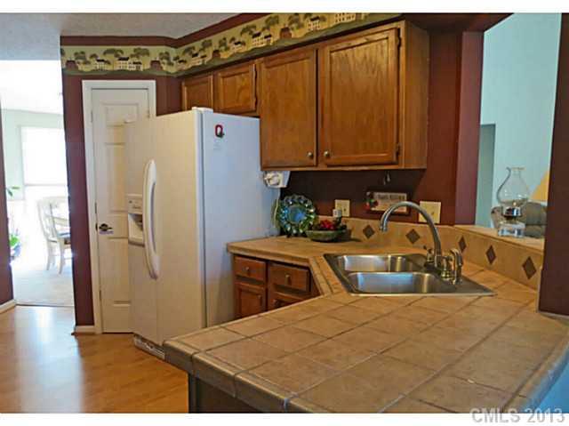 10243 Fairway Ridge Road Charlotte, NC 28277 - Photo 6 of 16
