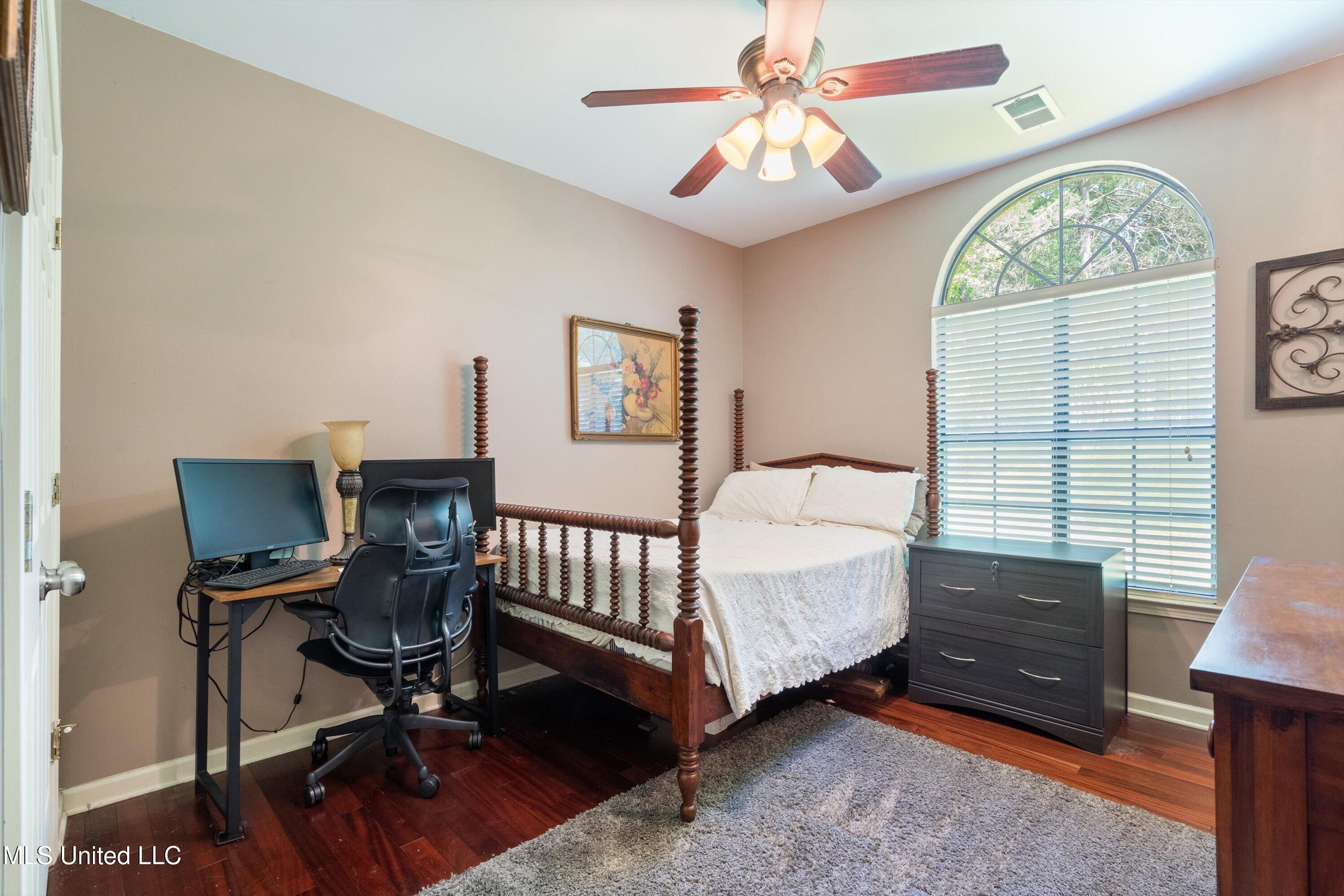 5135 Windy Ridge Drive Southaven, MS 38671 - Photo 19 of 37 Bedroom Down