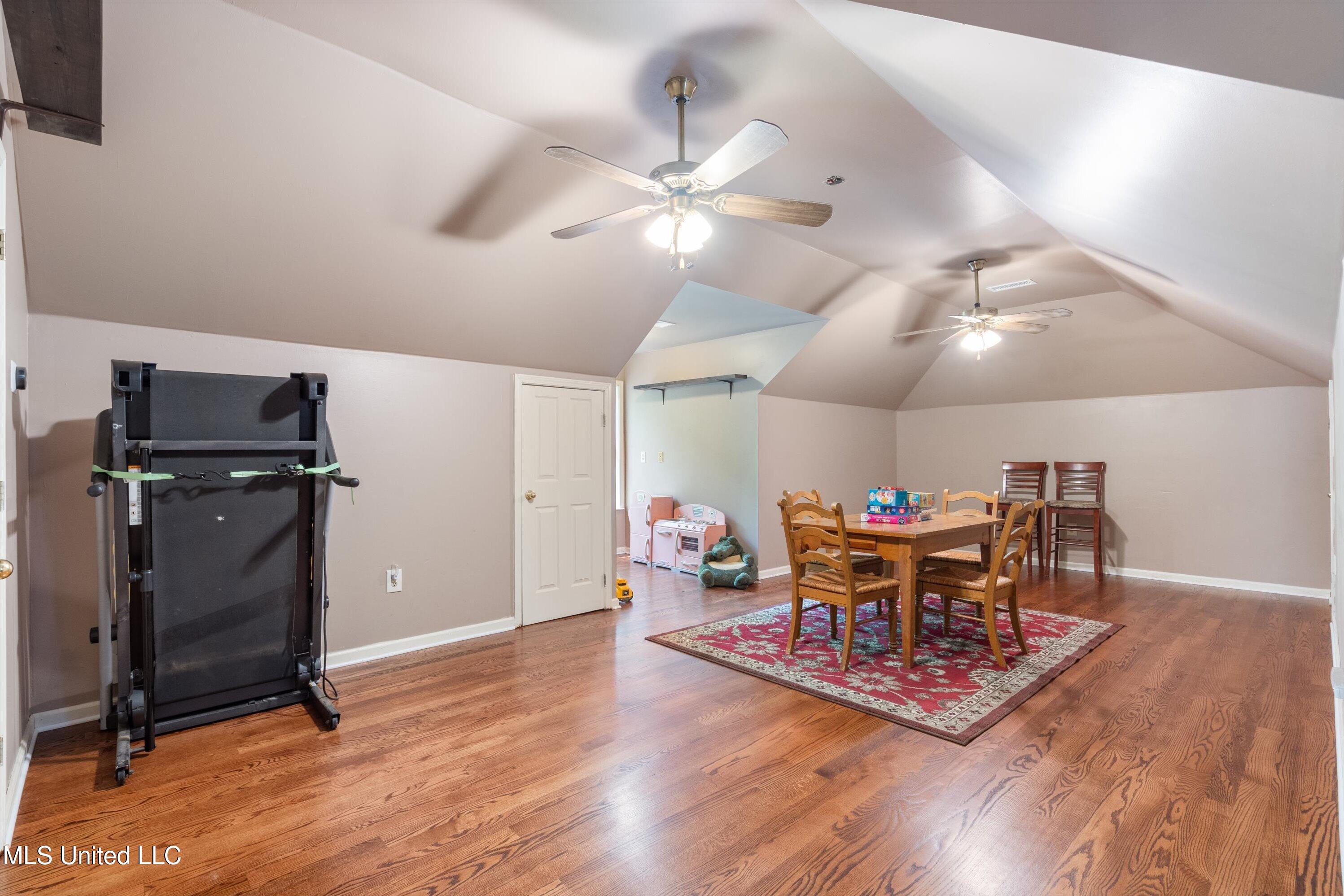 5135 Windy Ridge Drive Southaven, MS 38671 - Photo 23 of 37 Bonus Room Up