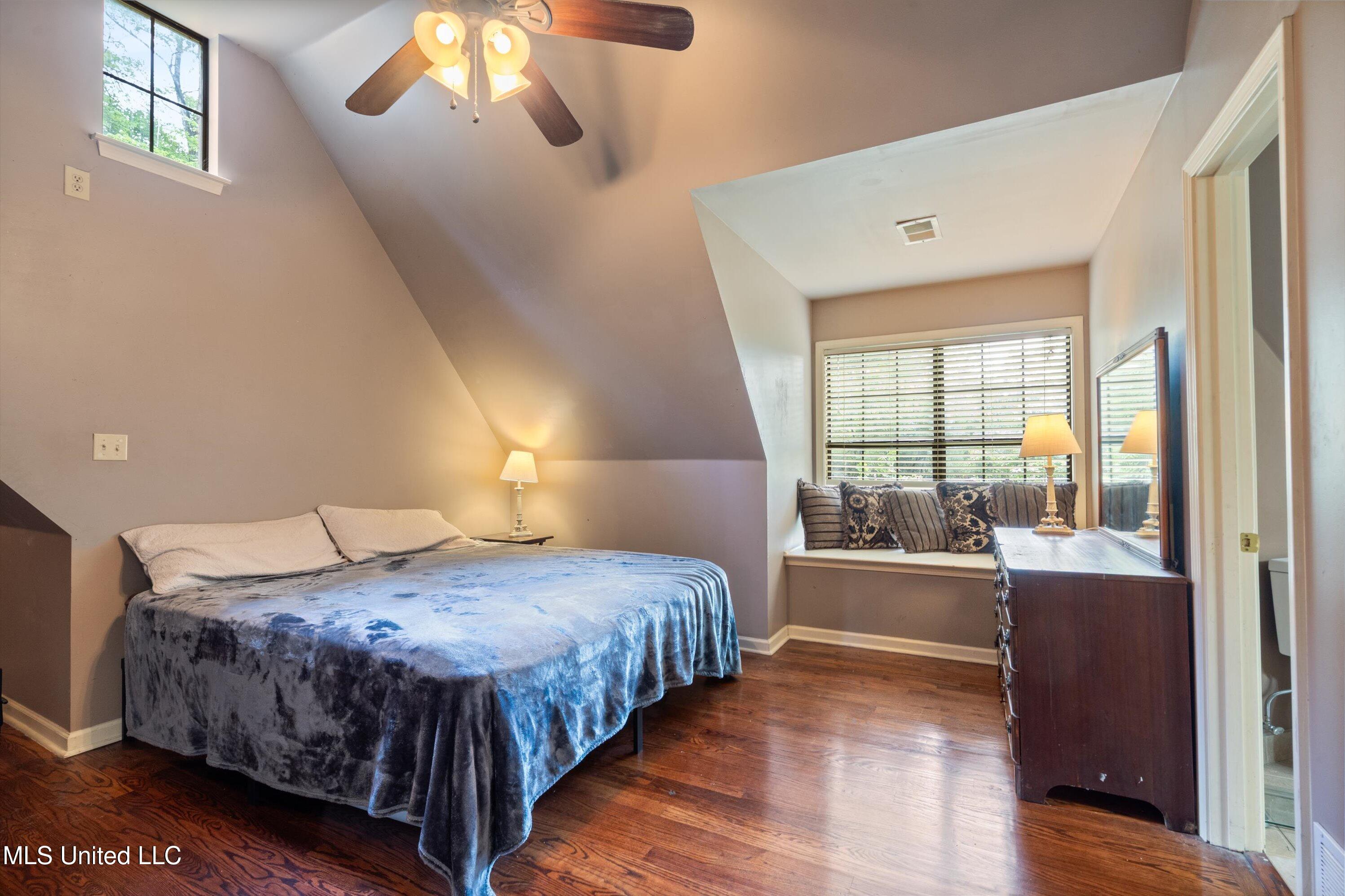 5135 Windy Ridge Drive Southaven, MS 38671 - Photo 25 of 37 Bedroom Up