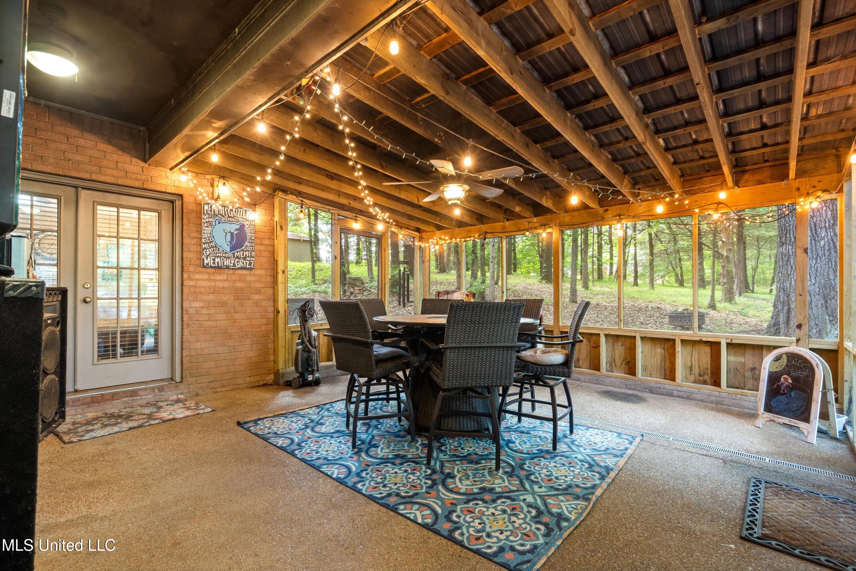 5135 Windy Ridge Drive Southaven, MS 38671 - Photo 31 of 37 Enclosed Patio