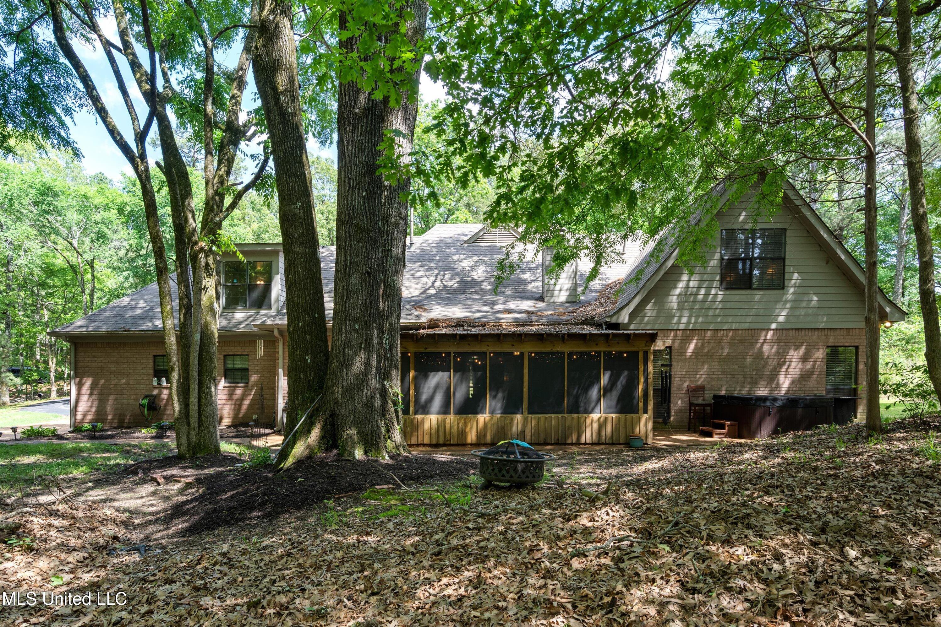 5135 Windy Ridge Drive Southaven, MS 38671 - Photo 35 of 37 Back of House