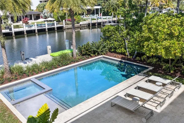 $15,750,000 | 410 Golden Beach Drive, Golden Beach, FL 33160