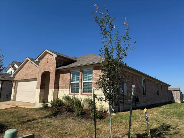 $2,300 | 19516 Ann Richards Avenue, Manor, TX 78653