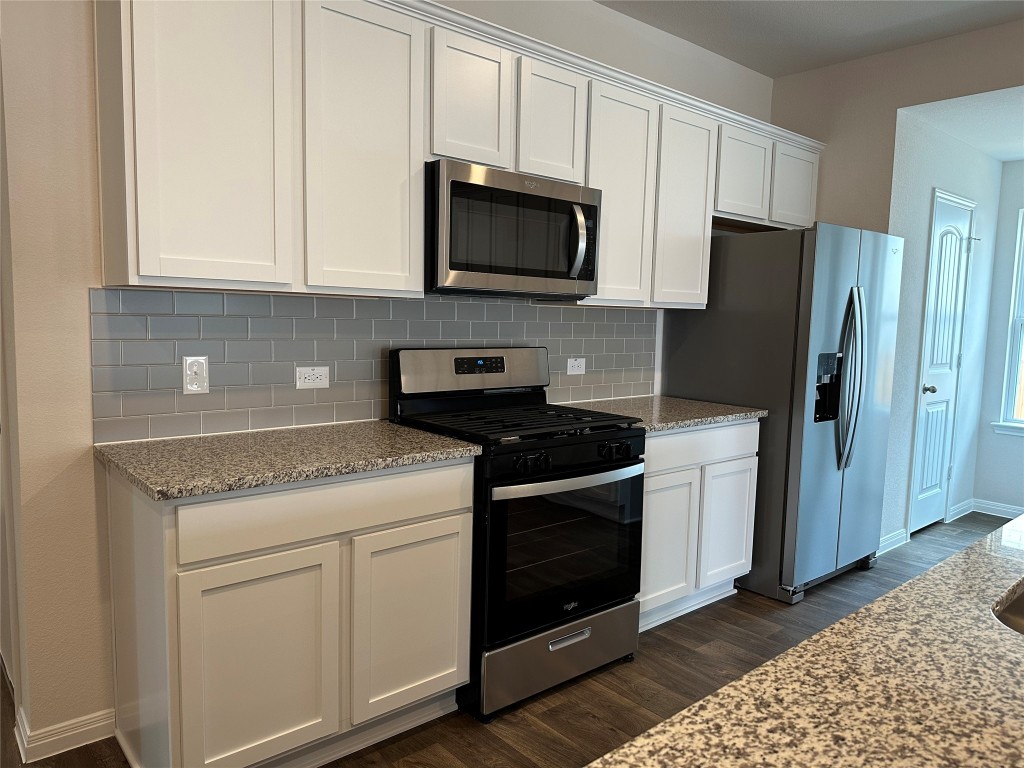 19516 Ann Richards Avenue Manor, TX 78653 - Photo 12 of 35