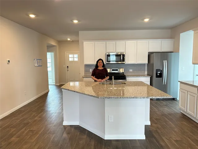 $2,300 | 19516 Ann Richards Avenue, Manor, TX 78653