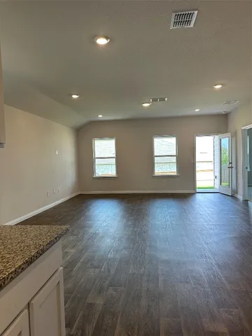 $2,300 | 19516 Ann Richards Avenue, Manor, TX 78653