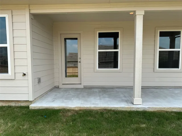 $2,300 | 19516 Ann Richards Avenue, Manor, TX 78653