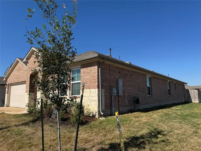 $2,300 | 19516 Ann Richards Avenue, Manor, TX 78653