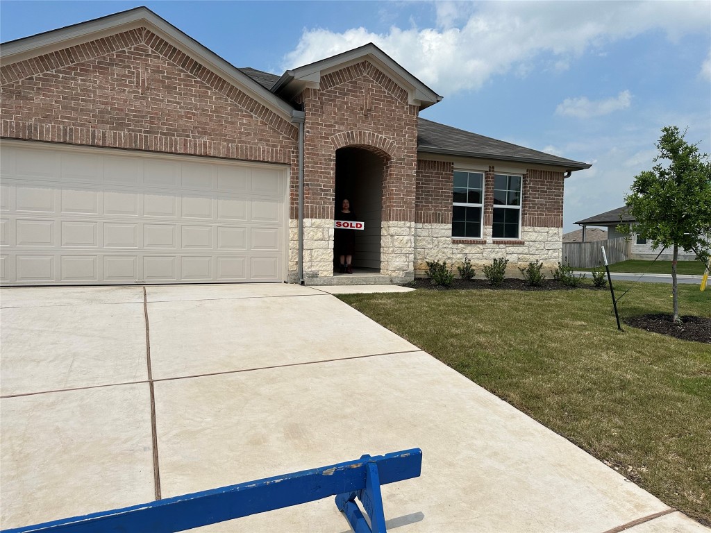 19516 Ann Richards Avenue Manor, TX 78653 - Photo 4 of 35