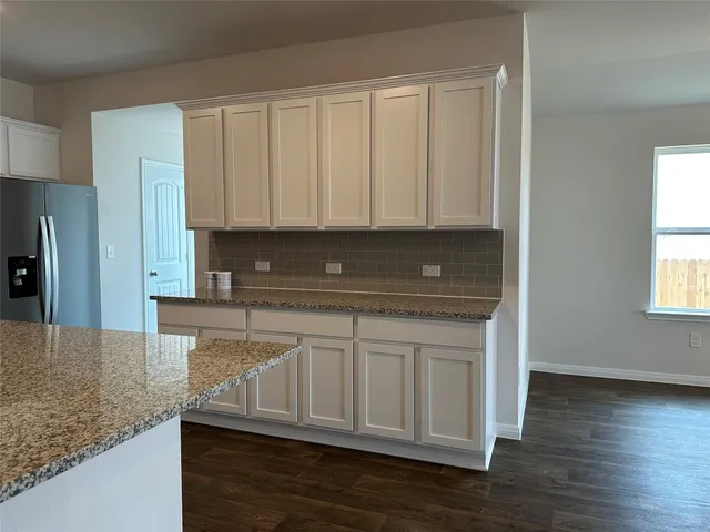 $2,300 | 19516 Ann Richards Avenue, Manor, TX 78653