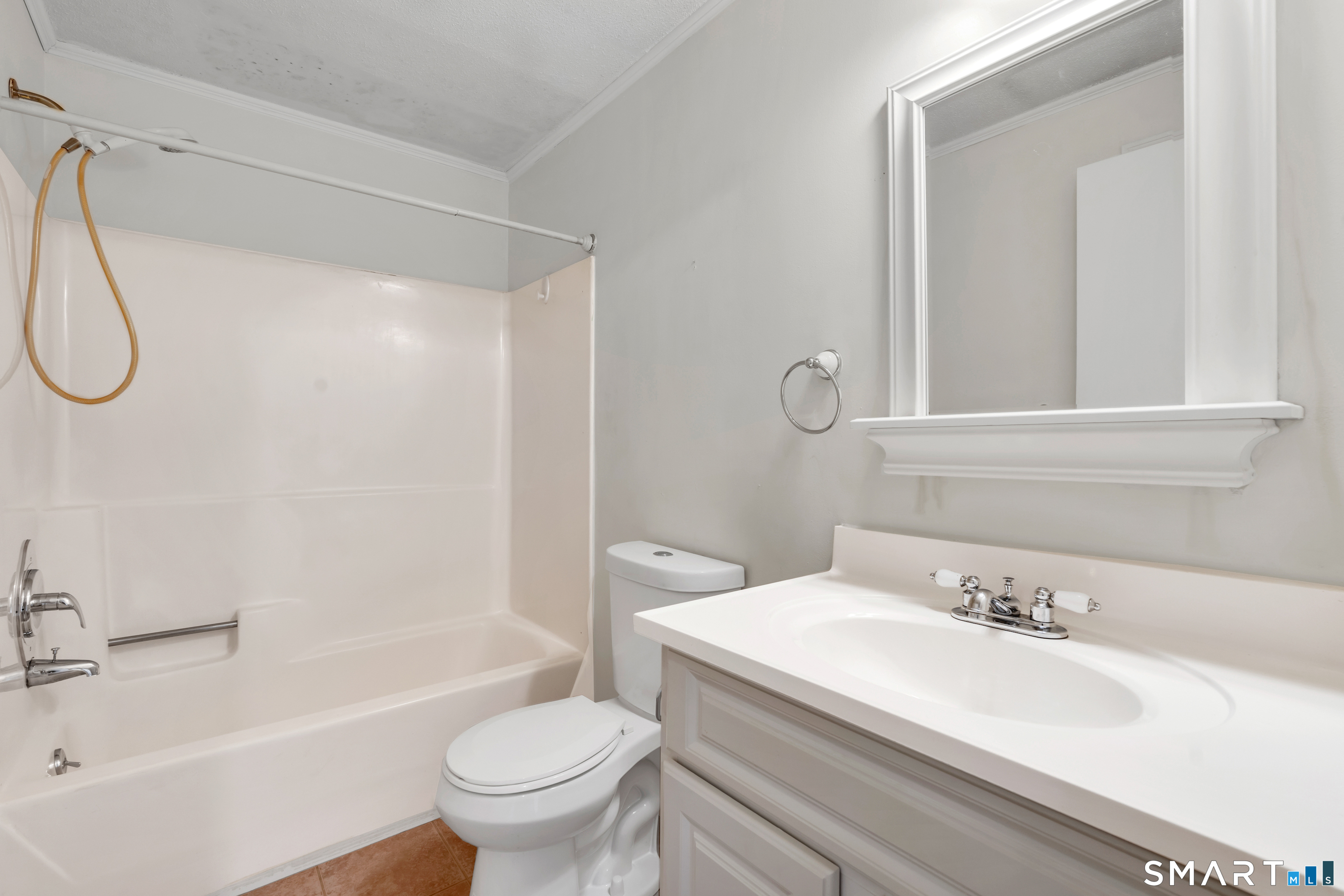 1081 New Haven Road, Unit 14H Naugatuck, CT 06770 - Photo 8 of 37