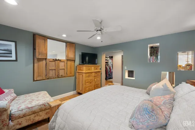 $699,000 | Undisclosed Address, Bakersfield, CA 93301