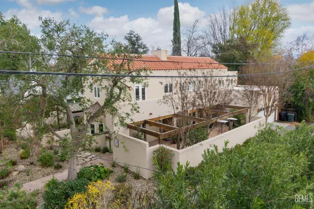 $699,000 | Undisclosed Address, Bakersfield, CA 93301