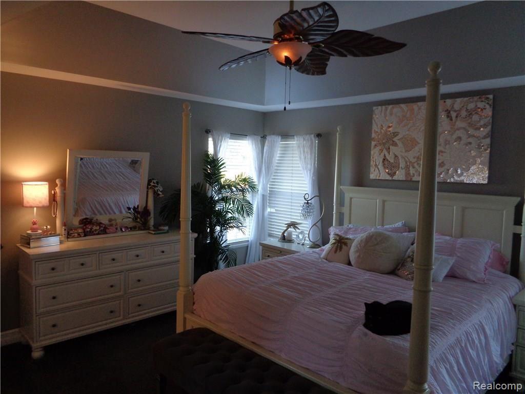 4304 Springwood Fenton, MI 48430 - Photo 20 of 33