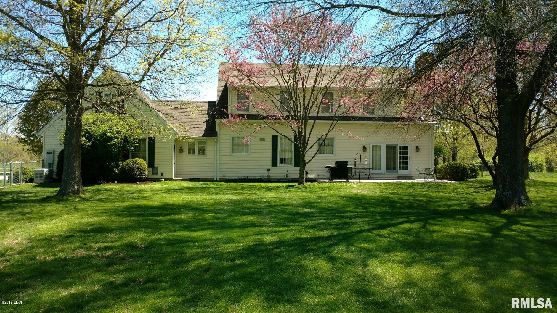 441 Country Trace Road Carbondale, IL 62903 - Photo 2 of 50
