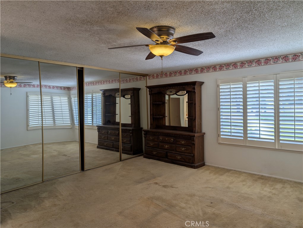 10044 Larwin Avenue, Unit 3 Chatsworth, CA 91311 - Photo 18 of 37