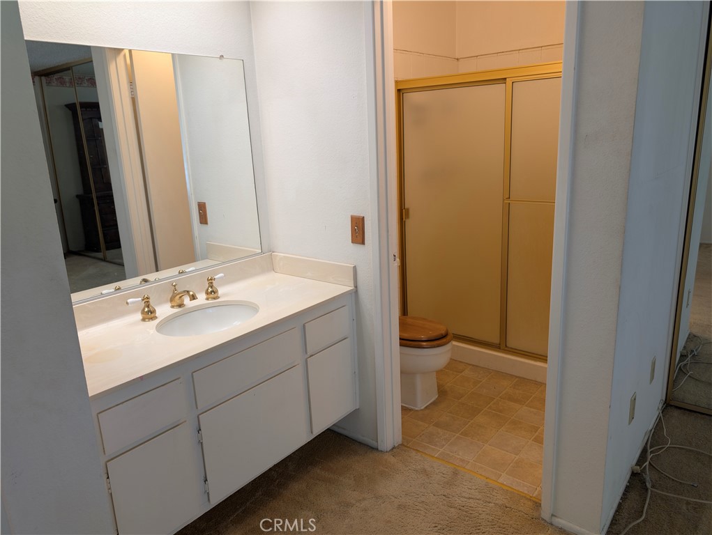 10044 Larwin Avenue, Unit 3 Chatsworth, CA 91311 - Photo 23 of 37