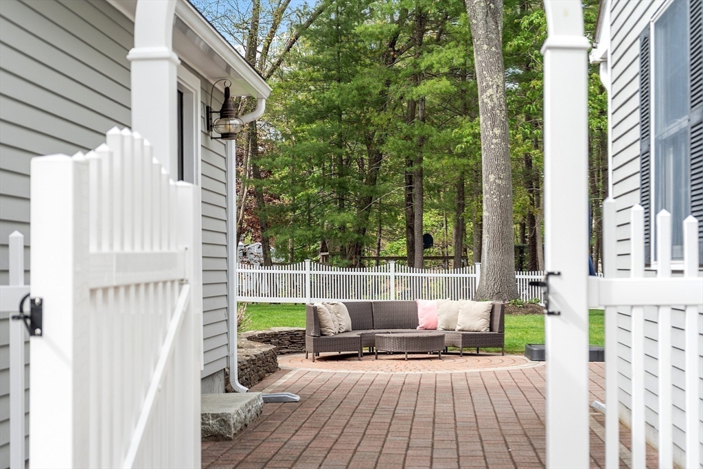87 Ballardvale Road Andover, MA 01810 - Photo 3 of 41