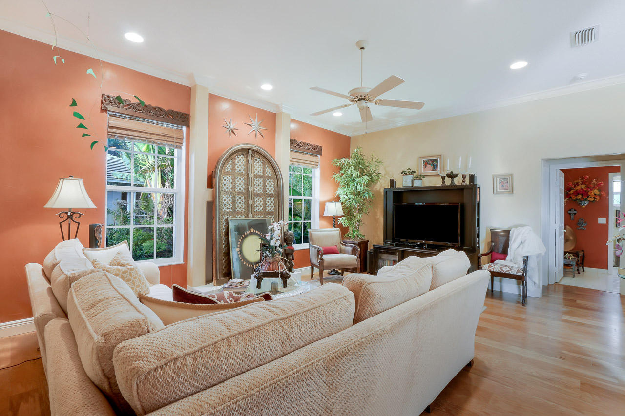 4883 Southeast Longleaf Place Hobe Sound, FL 33455 - Photo 16 of 27 Living Area