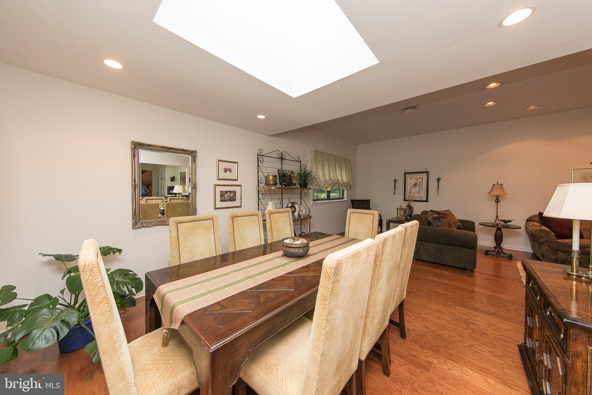 8034 Jenkintown Road Cheltenham, PA 19012 - Photo 11 of 39