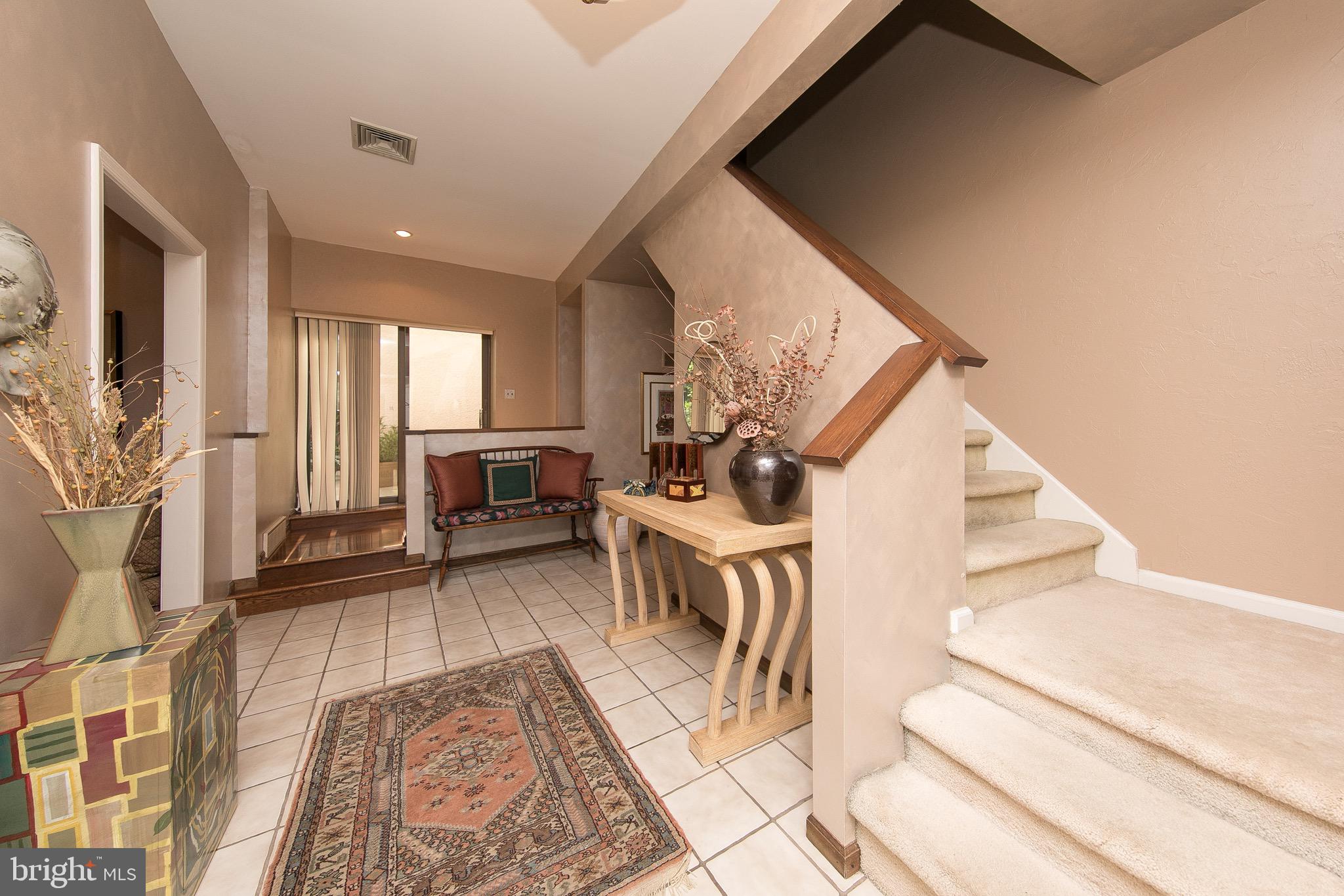 8034 Jenkintown Road Cheltenham, PA 19012 - Photo 3 of 39