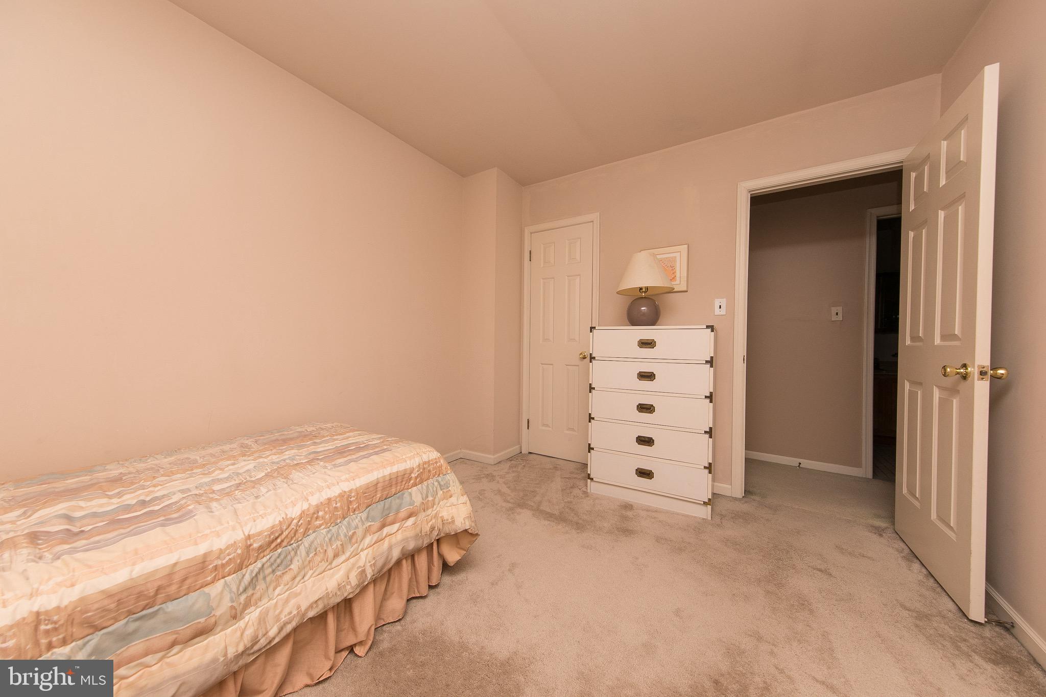 8034 Jenkintown Road Cheltenham, PA 19012 - Photo 30 of 39
