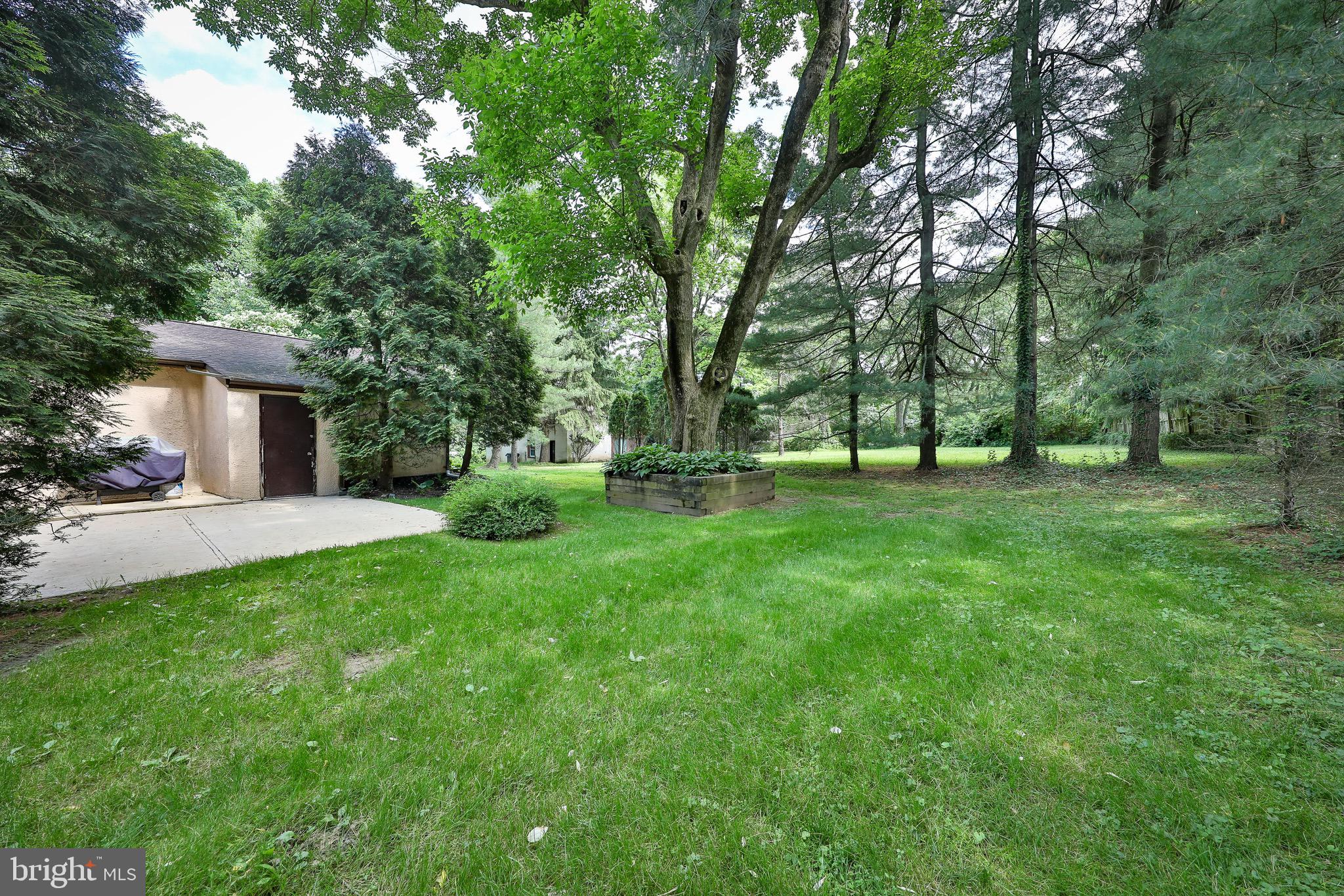 8034 Jenkintown Road Cheltenham, PA 19012 - Photo 35 of 39